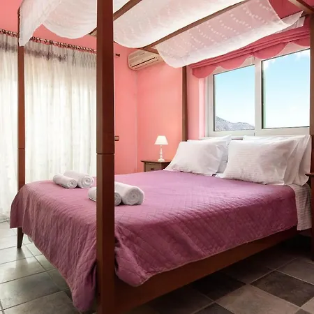 Zenia Villa Paradíszi